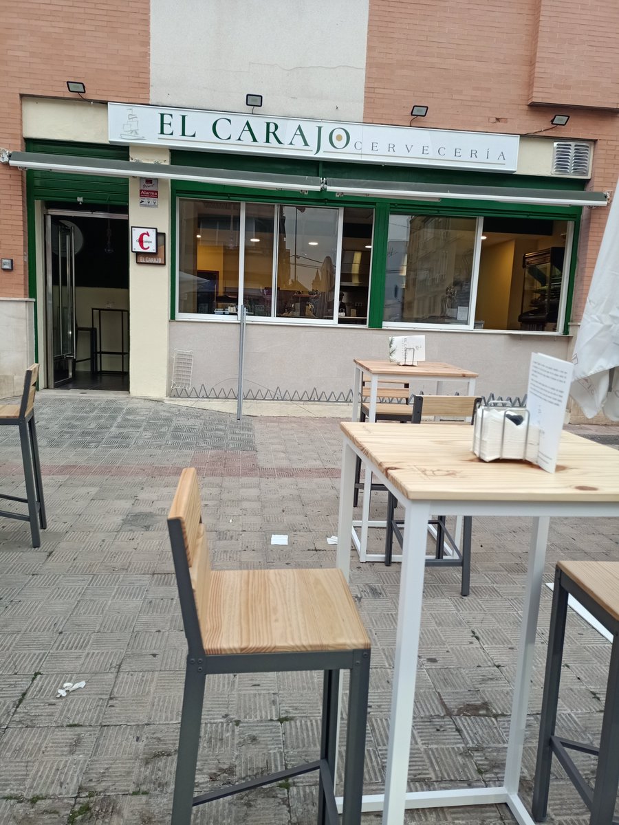 elpaquito_2's tweet photo. Ya está en Sevilla!!
Cuando alguien te mande al carajo, ya tienes buen sitio donde ir!! https://t.co/nnZwc2fOek