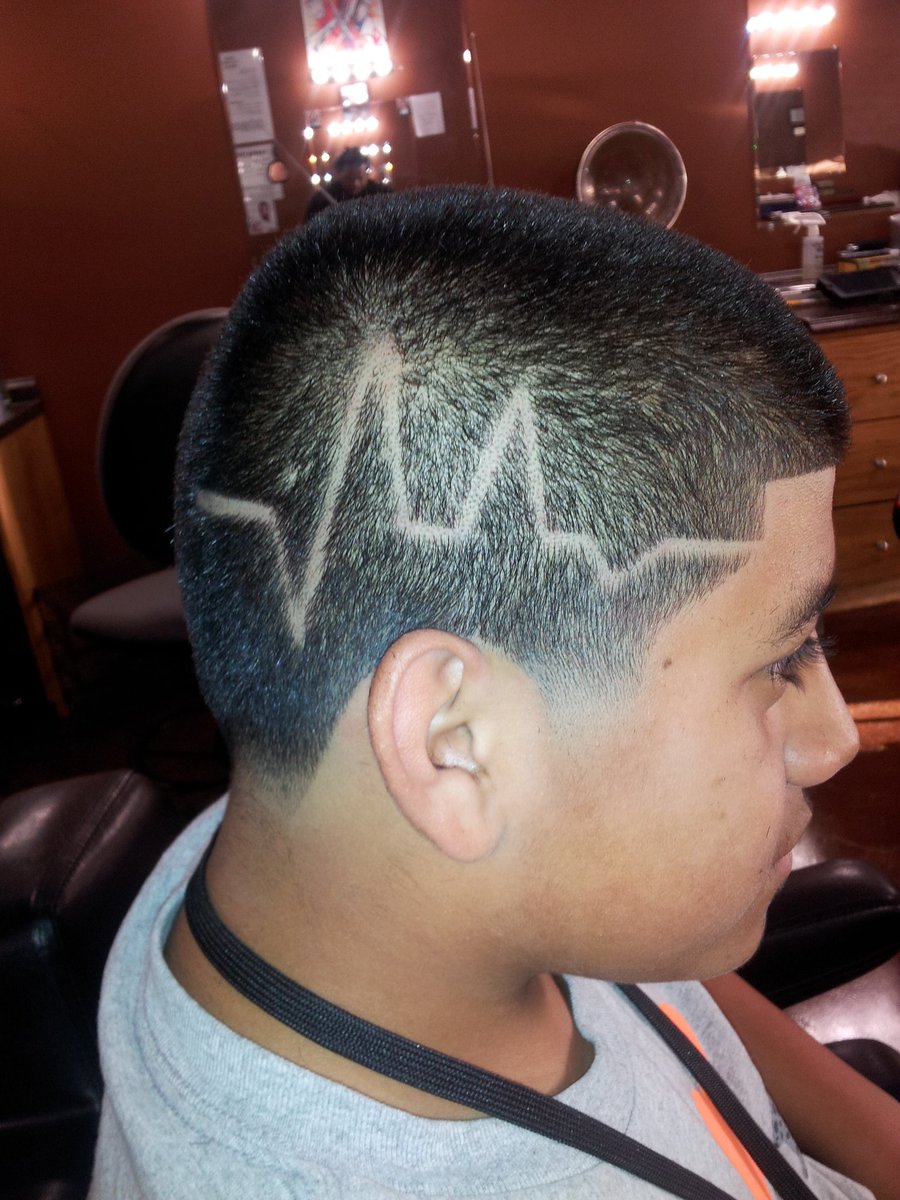 newdaybigsub's tweet photo. THIS IS WHAT WE DO AT YOREYS URBAN BEAUTY AND BARBER LOCATED IN RICHMOND TX ... THE COLDEST ... NO SPRAY OR PIC TRICKS LOL #TIWWD #NEWDAYBIGSUB #BIGSUBOG #YOREYS #YOREYSURBAN https://t.co/RNmb1f3u2W