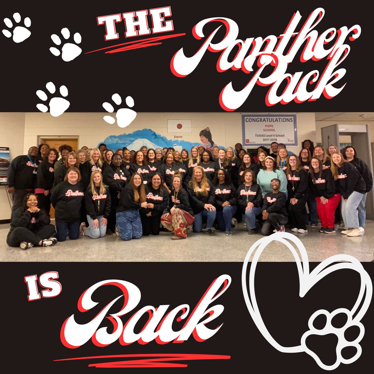 Mrs. Roberts tweet media
