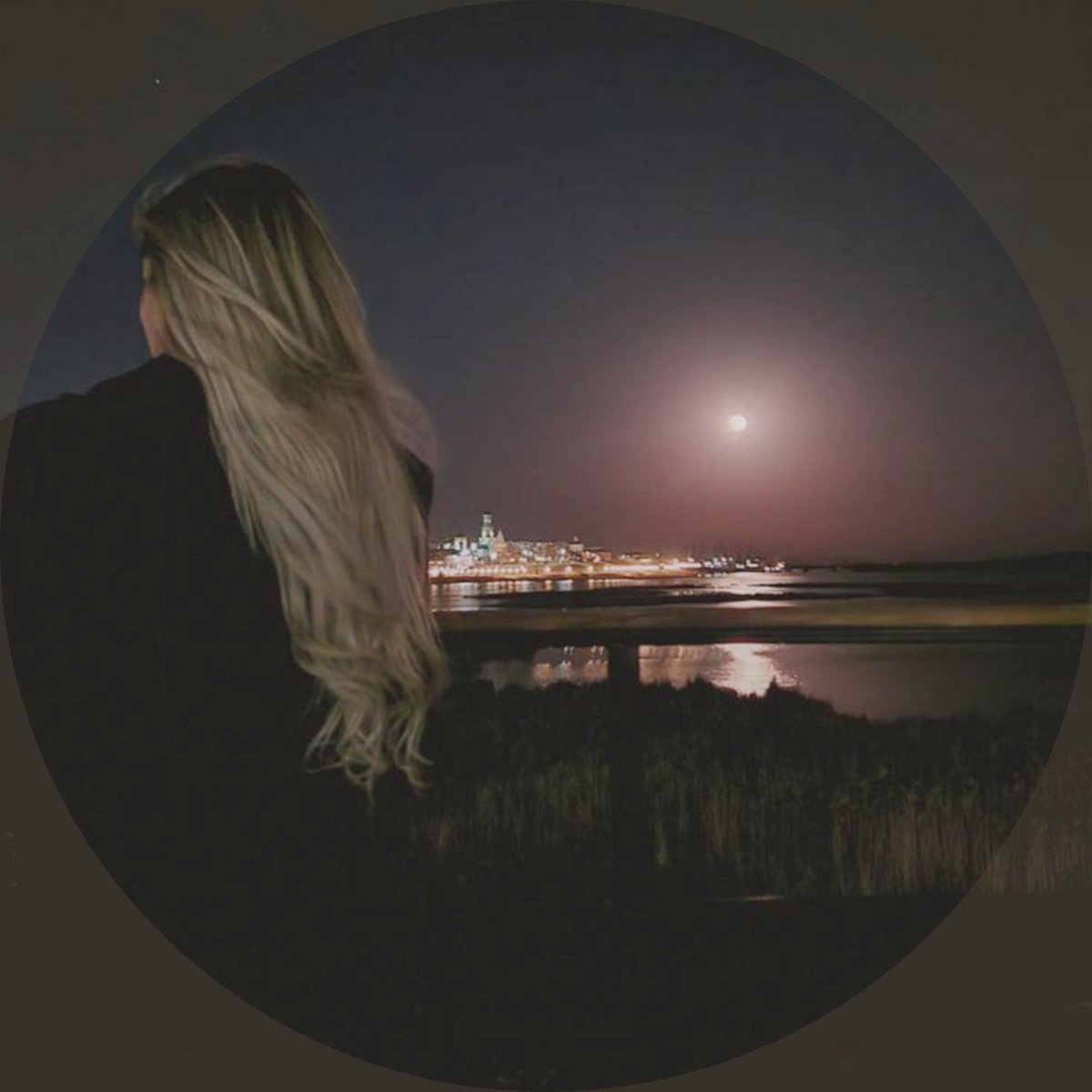 Kathe_DeBarnes's tweet image. #NuevaFotoDePerfil