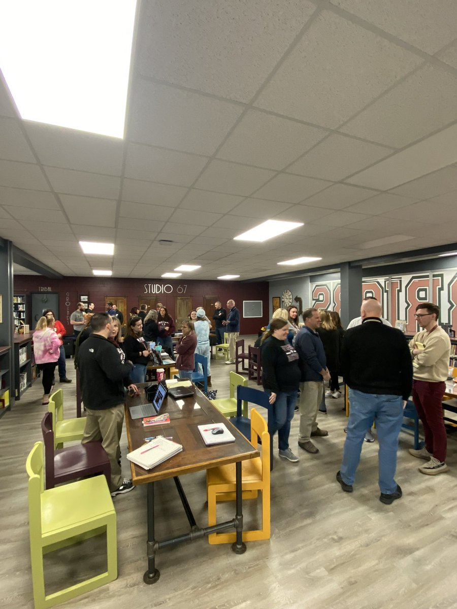 wdprincipal's tweet image. We’re back!!! Ready for another great semester! #WDpride