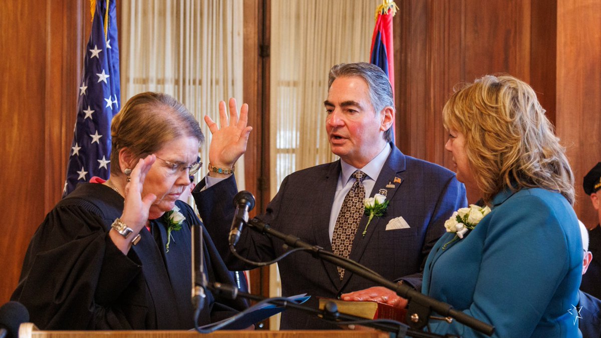SpiritofSpfld's tweet photo. Congratulations Mayor Domenic Sarno on your 6th inauguration! ๐
The @SpiritofSpfld was proud to coordinate the historic occasion in Springfield Symphony Hall on Monday, January 1, 2024. This is a service provided since 1992.
#MayorSarno
#CityofSpringfield
#SpiritofSpringfield https://t.co/zlKx7PLQ2Y