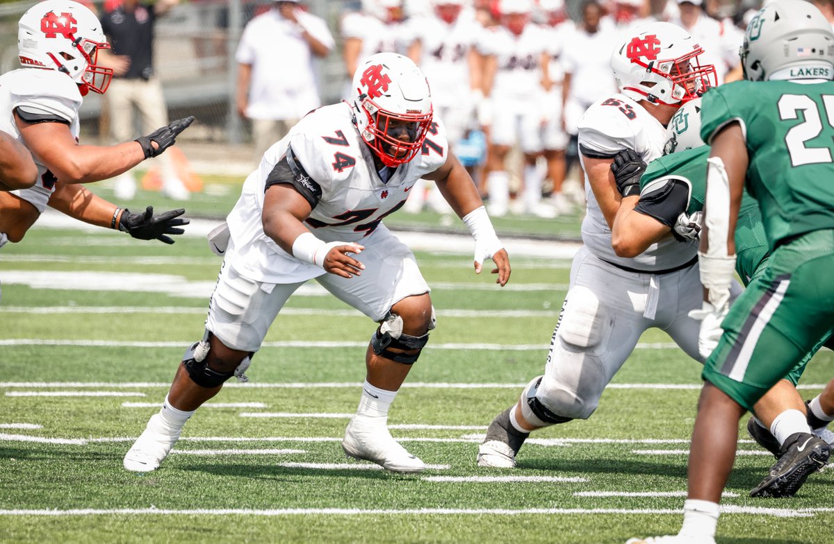 NCC_Athletics's tweet photo. The starting center in each of @football_ncc's 59 games the last four seasons, Jarod Thornton is the 2023 recipient of the Rimington Award as the top-performing center in @NCAADIII this season.

📰https://t.co/GqXJH0cyxP

#WeAreNC #d3fb 🏈 @CCIW_Athletics @FNDrive https://t.co/pp8M5hY85d
