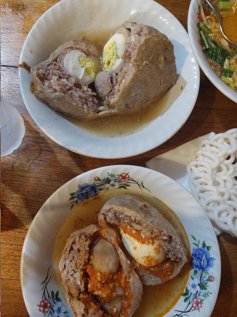 zerocolla_'s tweet photo. @FOODFESS2 Biasanya kalo abis makan bakso ini langsung gabisa bangun karna kekenyangan wkkw https://t.co/f1Ey1KbCY7