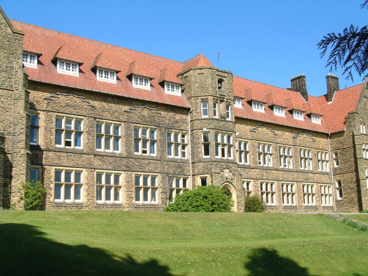 visitampleforth's tweet photo. We're looking forward to our new Visitor Centre opening at Alban Roe House in Easter this year.
This video was filmed in September 2023, and work has progressed rapidly since: https://t.co/fNLs7WmXkY
We look forward to welcoming you here this spring.
#VisitAmpleforth https://t.co/PmHPY5lSSy