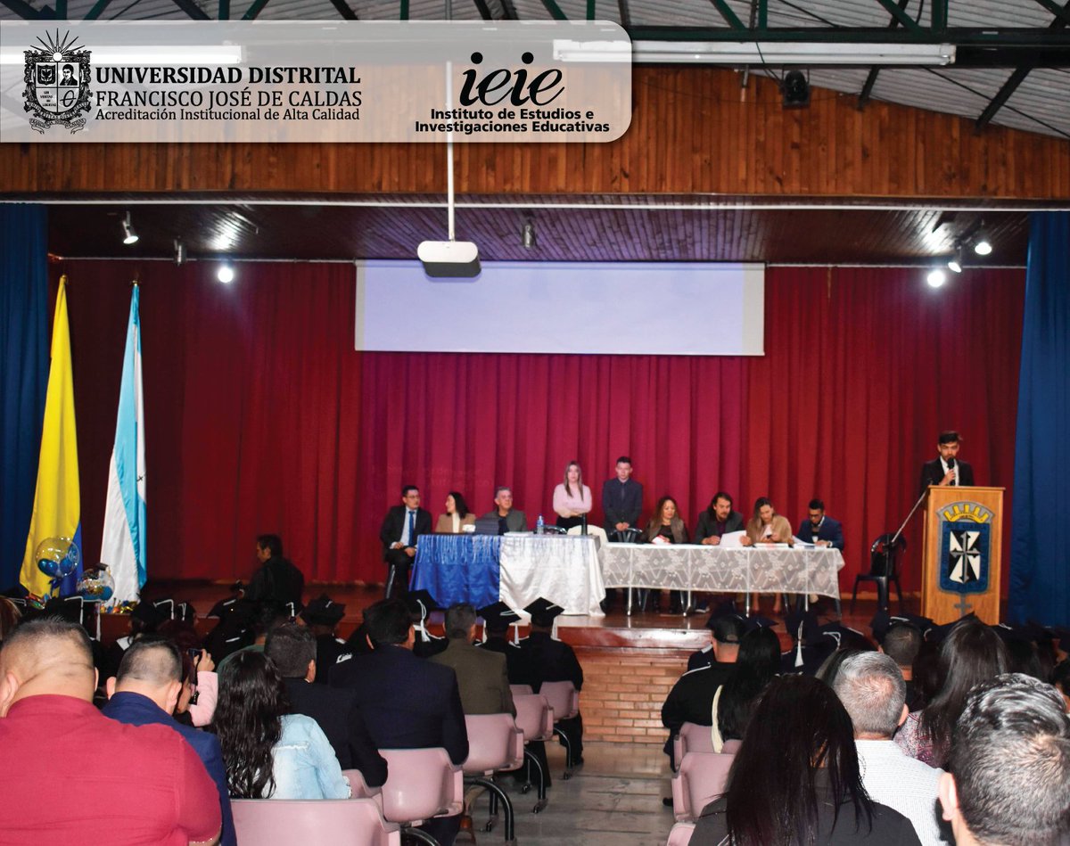 IEIE_UD's tweet photo. 🎓✨ Entregamos los diplomas a los graduados de los   Diplomados en Comunicación Comunitaria, Paz y Seguridad Humana, y Convivencia Sostenible, en el colegio Nuestra Señora de Nazaret. ¡Que estos diplomas sean un símbolo duradero de sus logros! 🏫🌟 #SomosUd #ieie_ud #bosarte https://t.co/Jf2rWTkZMw