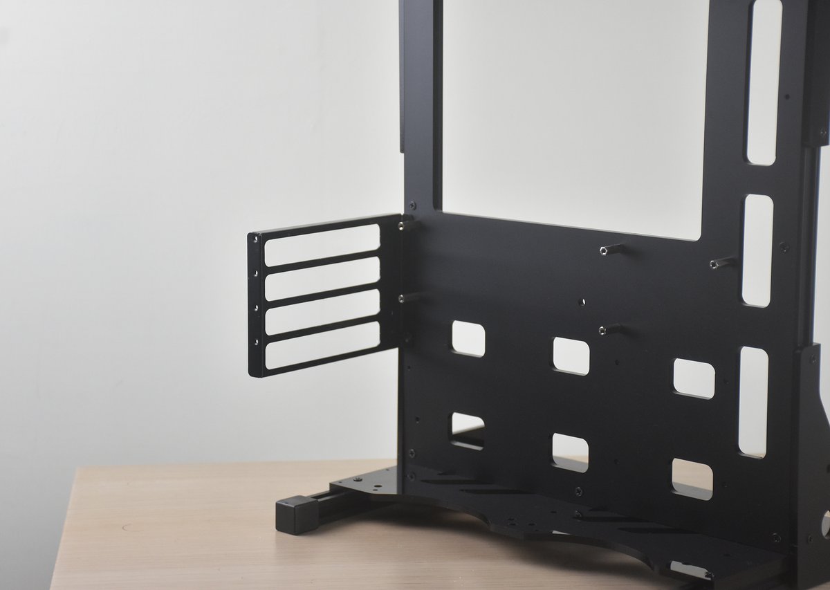 geeekstore's tweet image. In the beginning, our design was too complicated. Next, we will start simplifying to make the installation easier. #geeekcase #testbench