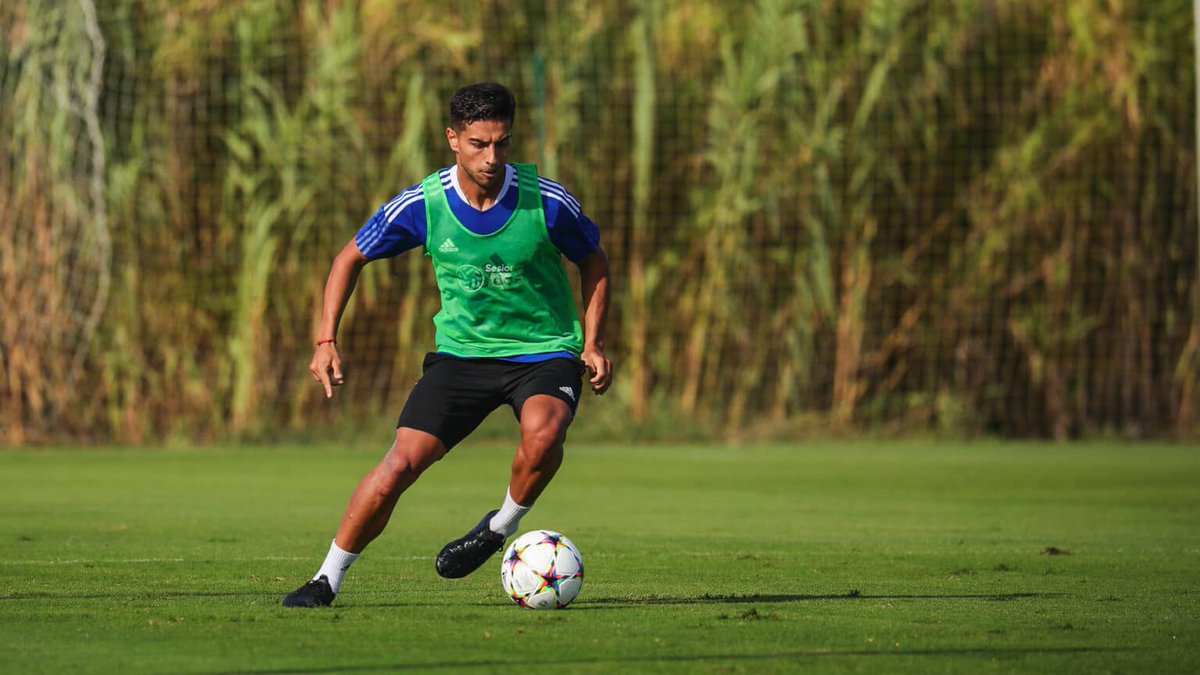 🔥NOTICIA <a href="/ChirinToledano/">CHIRINGUITO TOLEDANO 💚🤍🦅</a> 🔥

El CD Toledo y otros equipos del grupo de tercera división de CLM están atentos a la posible salida del mediocentro del CD Manchego EDUARD CALIN 

❌ El CD Manchego está dispuesto a darle salida este mercado de invierno.