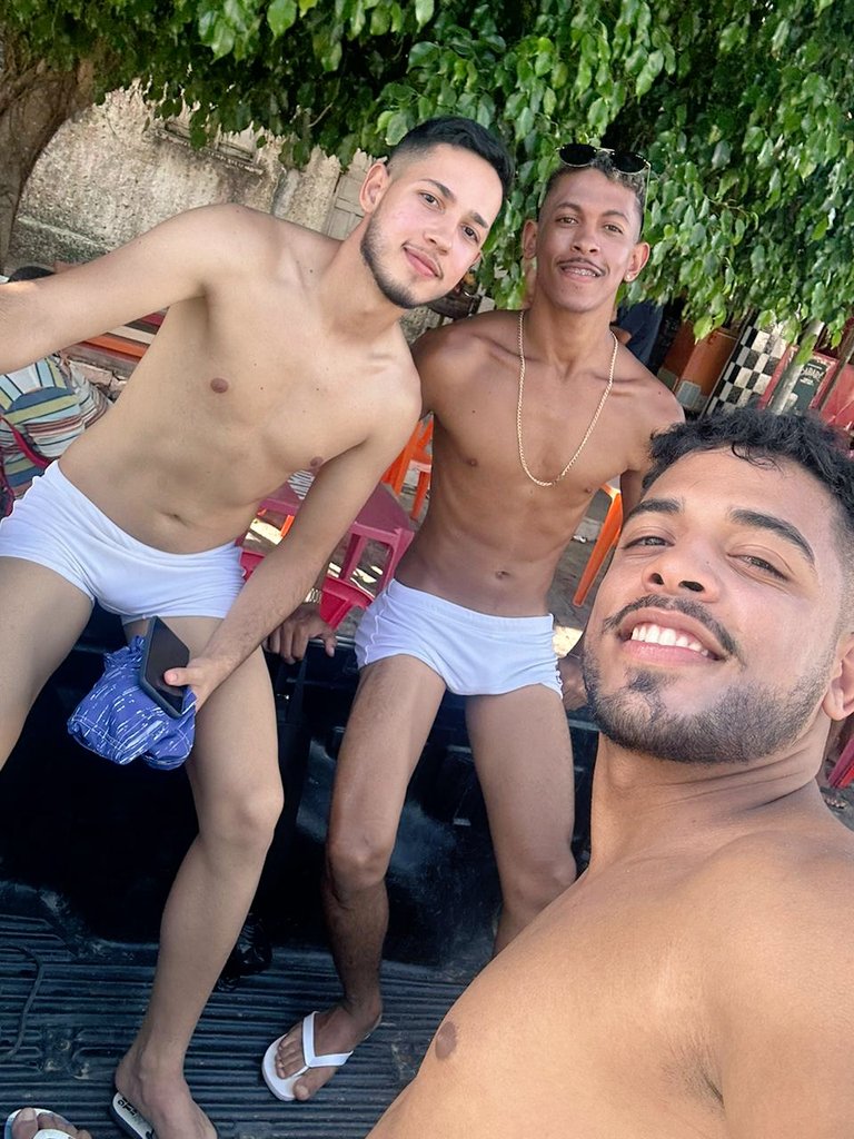 meninoall's tweet photo. Rendeu, oh se rendeu... https://t.co/XQLcAD7wI7