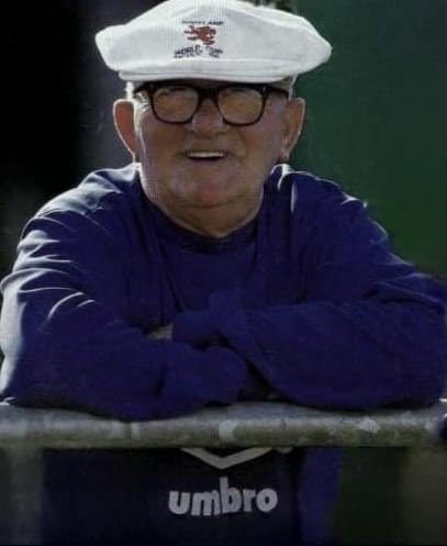 Remembering George 'Doddie' Soutar who died 24yrs ago this week, aged 83. Hired as #Rangers Kitman in 1985 by Chief Exec David Holmes who knew him from The Lawrence Group where Doddie worked since leaving school. The Govanite said, "it feels like I’m in heaven but still alive” 💙
