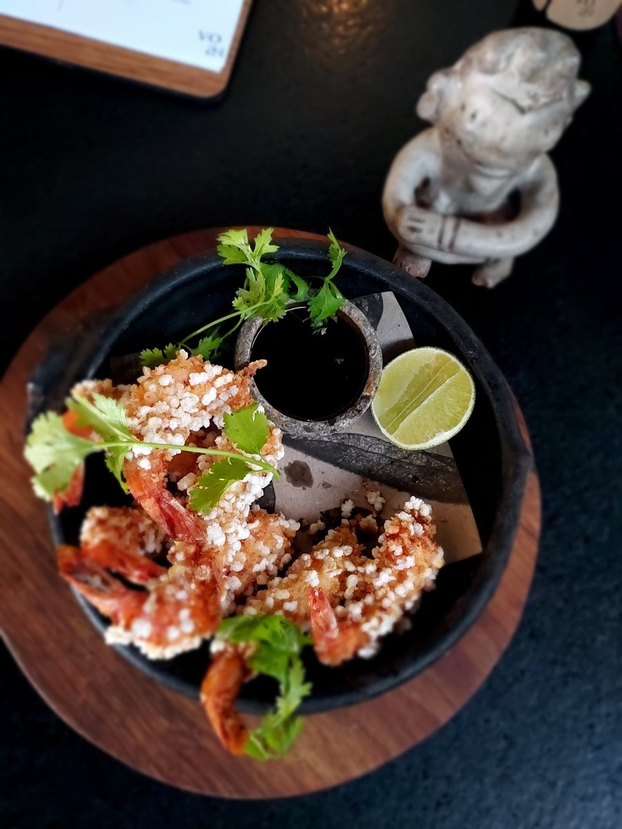 Gu_rebel's tweet photo. #SAIDERA
Camarão tempura no karê de rapadura, margarita de caju, arroz de polvo, cocada quente + sorvete de mel + doce de leite...
Obrigado, Nordeste! https://t.co/ps3ZTFGJTV
