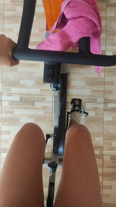 Time to get back to work!! Wish you all the best for what's left of this week ❤️💞 #pornmommy #goonette<a href="/tag/pornmommy"class="tags"><span>#pornmommy</span></a><a href="/tag/goonette"class="tags"><span>#goonette</span></a>