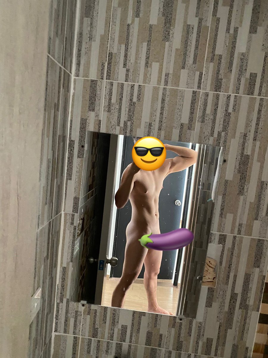 Pipesuperboy's tweet photo. Ey quieres ver sin los emojis? Ve a la 🩵😈 https://t.co/GbdcG4evdw
#onlyf #onlyfansmens #onlyfans #free #demonio #hot https://t.co/VFa9uLwzQb
