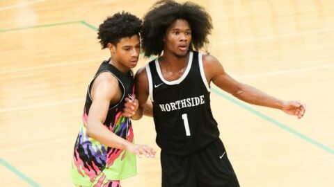 2025 Arael Jones helping lead the way at Northside Christian #PhenomHoops 

Read: phenomhoopreport.com/2025-arael-jon…