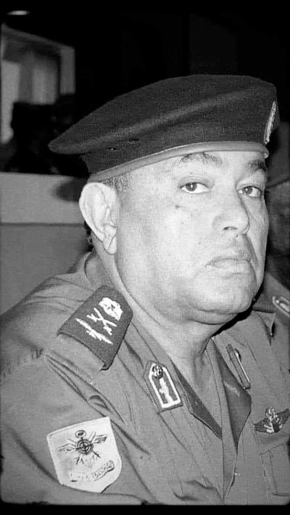 لله ما اخذ ولله ما أعطى ، رحمة الله على الأخ والعم والرفيق الطيب المرح والوفي الفريق ركن الريفي الشريف. من اعظم وأكثر الطيارين والقادة للسلاح الجوي في العالم الإسلامي خبرة وممارسة للملاحم القتالية الجوية والبرية.