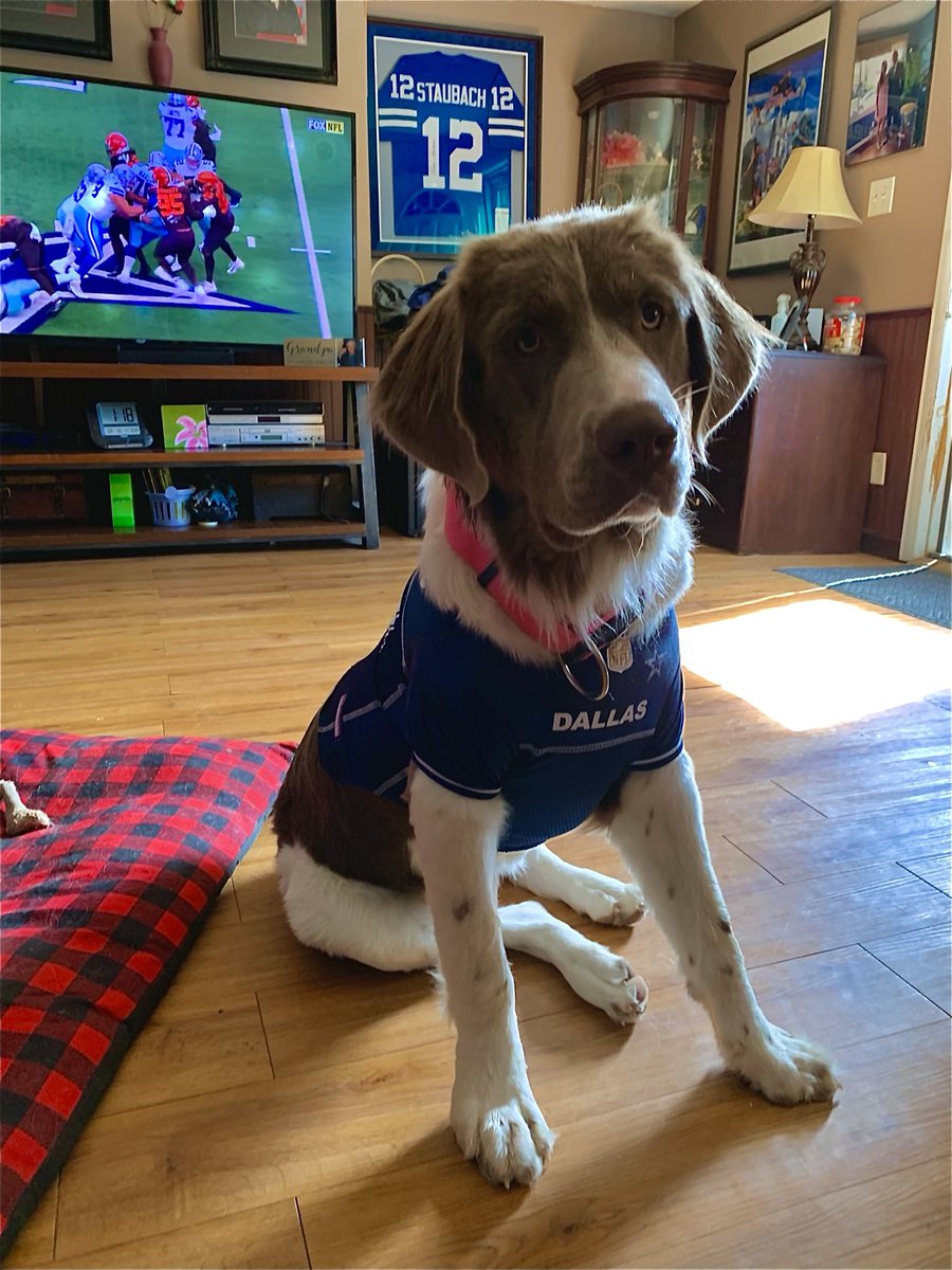 My best girl when she still fit into her cheer leader uniform 😂