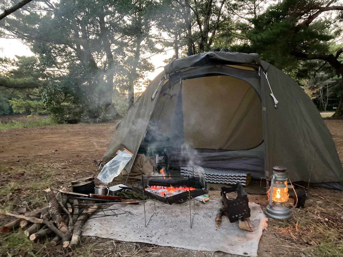 memetaa_1228's tweet photo. 2024年版 固定用ツイート🕊

🏕自己紹介🏕
名前:メメタァ
出身:九州
年齢:33 ♂
趣味:キャンプ、釣り
歴:キャンプ3年 釣り26年
スタイル：バックパック ソロ
所持テント：ツーリングドームST、バンドック ソロドーム

無骨・軽量ギアとヒロシさんが好き🔥
改めてよろしくお願い致します👍

#自己紹介 https://t.co/l3UMjAuzRG