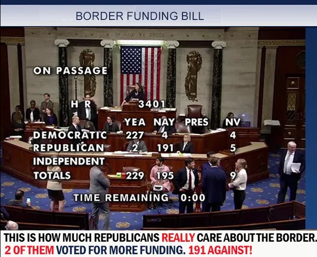 Maswartz226's tweet photo. These are the people screaming to SHUT IT DOWN https://t.co/3Gonn0FebO