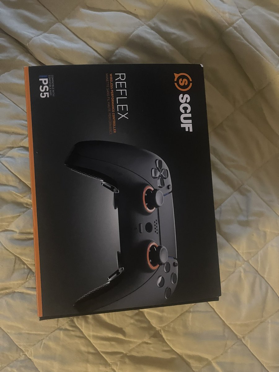 Wockuh's tweet image. HUGE SHOUTOUT TO @DetroitPistons @PistonsGT for the CHRISTMAS GIFT! 
AWESOME CONTROLLER AWESOME PROGRAM GOOD LUCK TO YALL IN THE FUTURE SEASON!