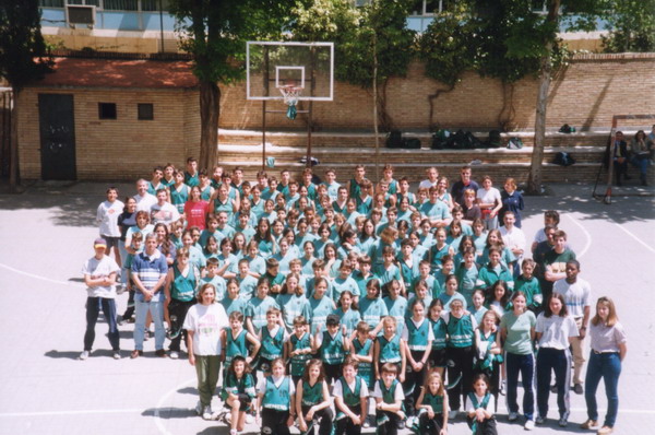 acuenca78's tweet photo. Hoy me he trasladado al Patrocinio de 1998. Llevaba 2 años en el Club gracias a mi profesor Angel Manzano. Los coordinadores Iñaki y Fran nos formaban dentro y fuera de la cancha.
Mis primeros equipos como entrenador, primero de ayudante y después de1°. Acabando siendo Mr. Prepa. https://t.co/5FE208ozCk