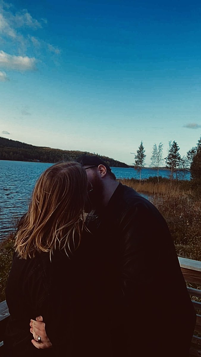 Sorry for a long text🫶🏼
Respect and love your body just the way it is. Only you can define beauty. Consider yourself fabulous. Everything about you is unique. Embrace it. Much like a flower, every body blooms a bit differently. But they are all glorious. You are powerful. You are