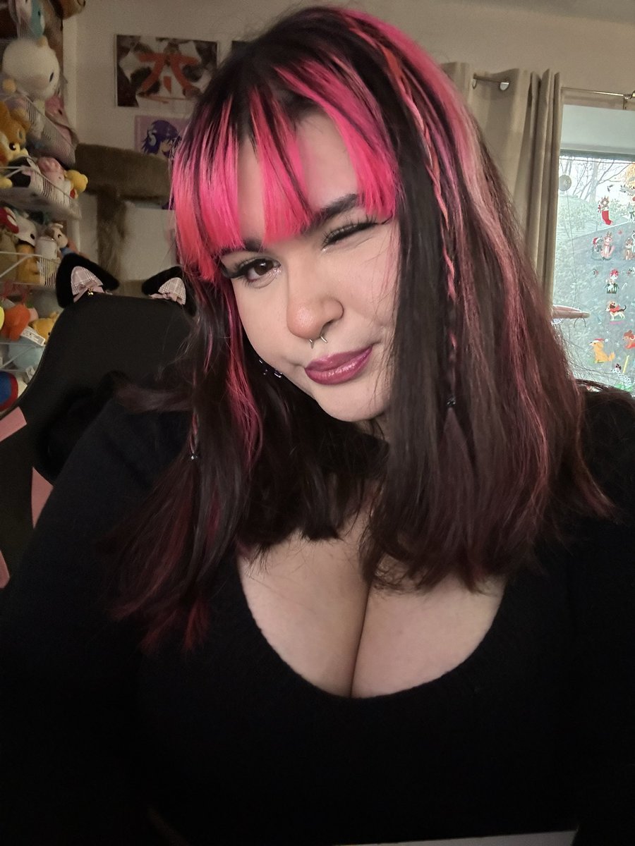 aweenatwt's tweet image. ^_−☆