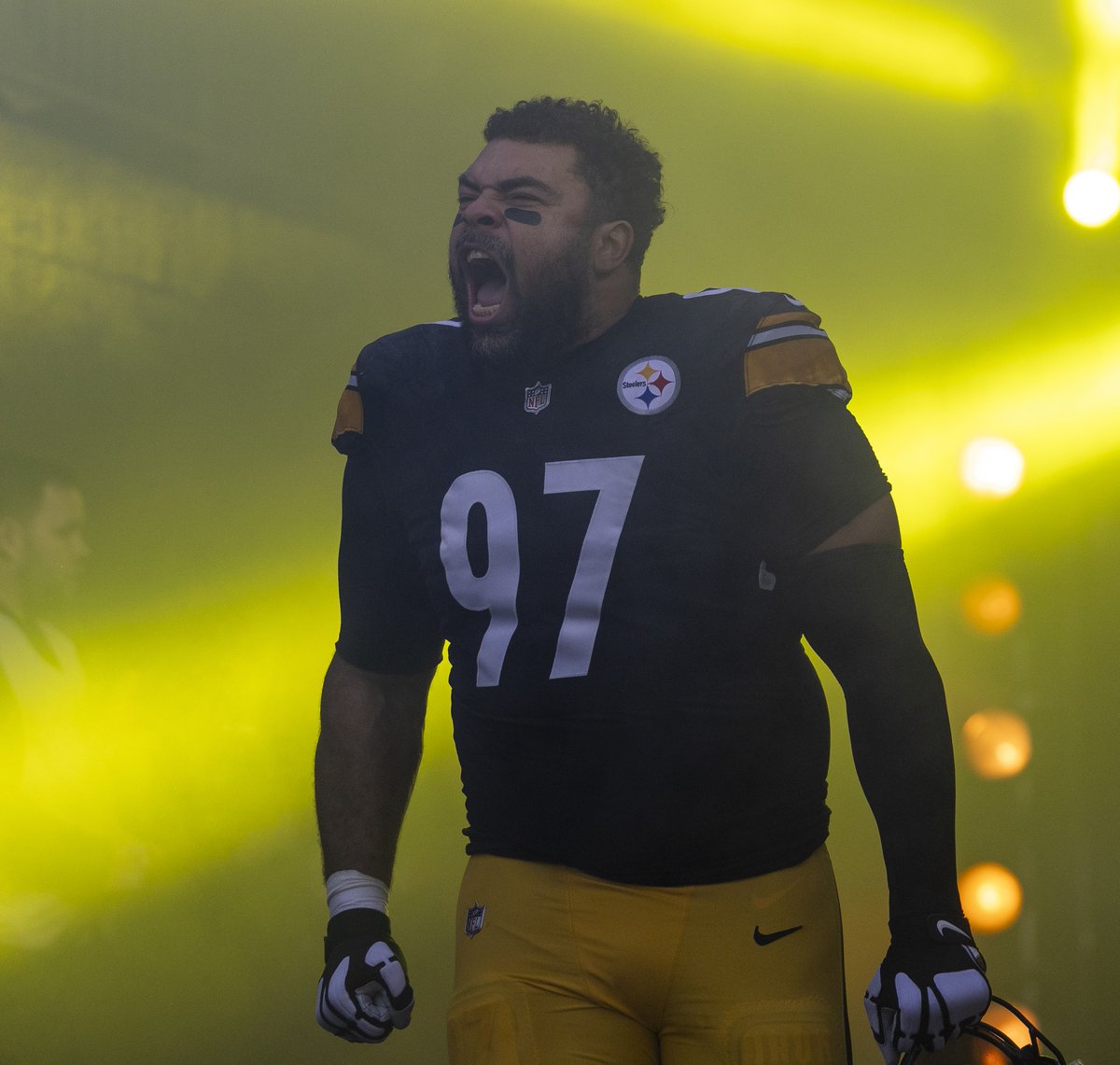 NotJustFootball's tweet photo. Today is the LAST DAY that VOTES ARE DOUBLED. 

VOTE. NOW. 👇

Repost &amp; reply with #WPMOYChallenge 
@CamHeyward https://t.co/ixNtgWu6nv
