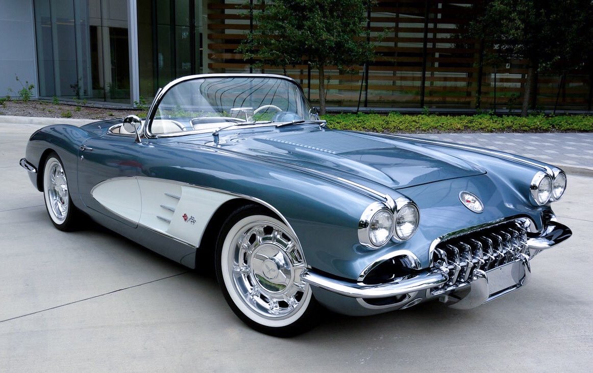 BurtonPixels's tweet image. #ObjectsOfTheDay: 1958 Chevrolet Corvette

Such a gorgeous color…

#CarNerd #Automobiles