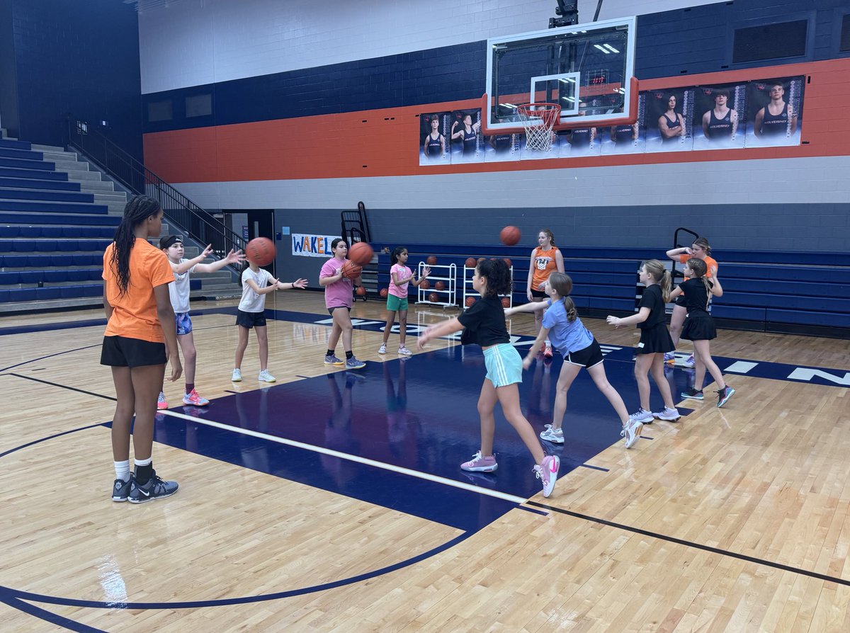 Wakeland Girls Basketball tweet media