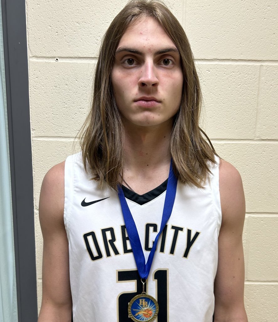 CoachKenWebb's tweet photo. Maverick Main is up for @Chicken_Express Mr. Texas Basketball week 8 Player of the Week!

36 points, 11 rebounds vs. Bloomburg

VOTE NOW👉 https://t.co/Br0LUTaIIc https://t.co/BJkSvxnHKZ