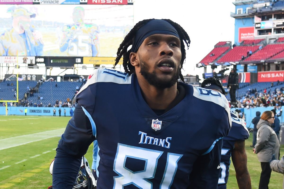 NickHarrisFWST's tweet photo. JUST IN: The #DallasCowboys have agreed to terms with LB Damien Wilson, WR Racey McMath and RB SaRodorick Thompson for practice squad spots.

A deal with OT La’el Collins has yet to be finalized, but is expected to be in the next 24 hours. https://t.co/bIJ1OkyaDa