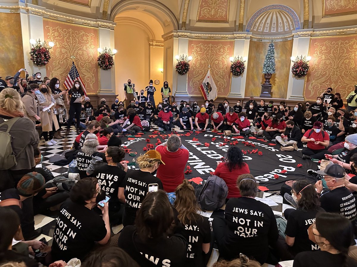 QudsNen's tweet photo. BREAKING| Over 300 Jewish Americans shut down all California State legislative proceedings and are protesting right now, calling for a ceasefire in Gaza and for ending Israel's genocide against the Palestinian people. 

Credit: @jvplive https://t.co/rzu92Wk4PH