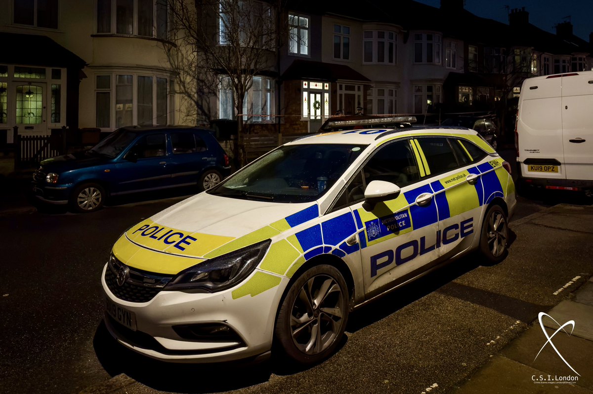 csi_london's tweet photo. @CrimeLdn @ScarcityStudios @999London @uknip247 @obbsie @MPSLewisham #knifecrime #AnotherLifeLost
3/1/24 #MurderInvestigation-#Fatal #Stabbing-#Female 32 Deceased-Male 38 #Arrested. Parbury Rd, Honor Oak, #Lewisham #SE23
Video: https://t.co/jNNovKDQDv https://t.co/dpJhjyPnrf