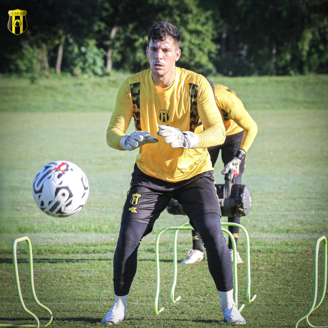ClubGuarani's tweet photo. 🫡Servio https://t.co/hp8unNYK8u