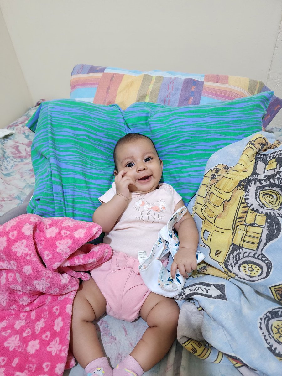 flberrios's tweet photo. Nunca pensé en poder llegar amar tanto a otro ser como amo a Laleska.

Cada dia amo más a mi Grace 🧡 https://t.co/pOIGplyuX7