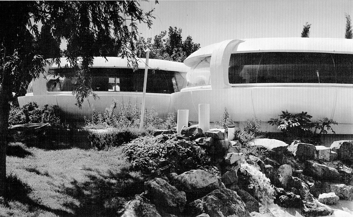 TRES60Blog's tweet photo. Casa experimental en El Puig (Valencia), construida en 1973 por Julio Bellot Porta para su propia familia junto a GO.DB arquitectos, a partir de módulos espaciales prefabricados "MO-ES", desarrollados por Bellot.

#GODB #arquitectura https://t.co/Wrn6j1Y86R
