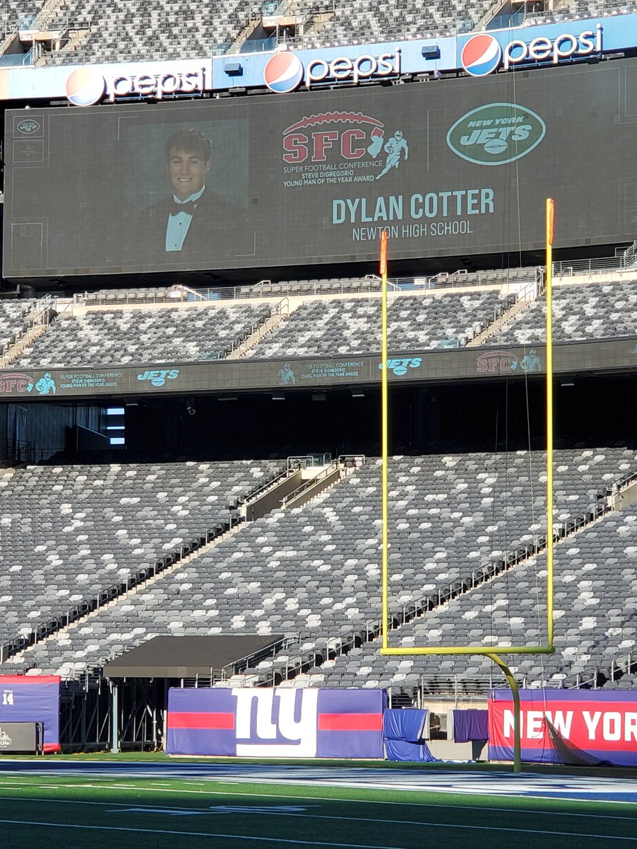 Congratulations, Dylan Cotter, on being named a finalist for the Steve DiGregorio Young Man of the Year award. He was honored yesterday at Met Life Stadium. #gobraves