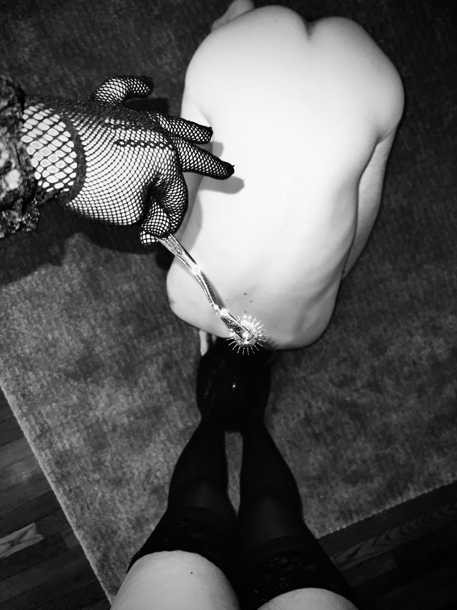 L_MISTRESS_OM's tweet photo. Worship me!

xoxo💋 https://t.co/QlYjnGH20y