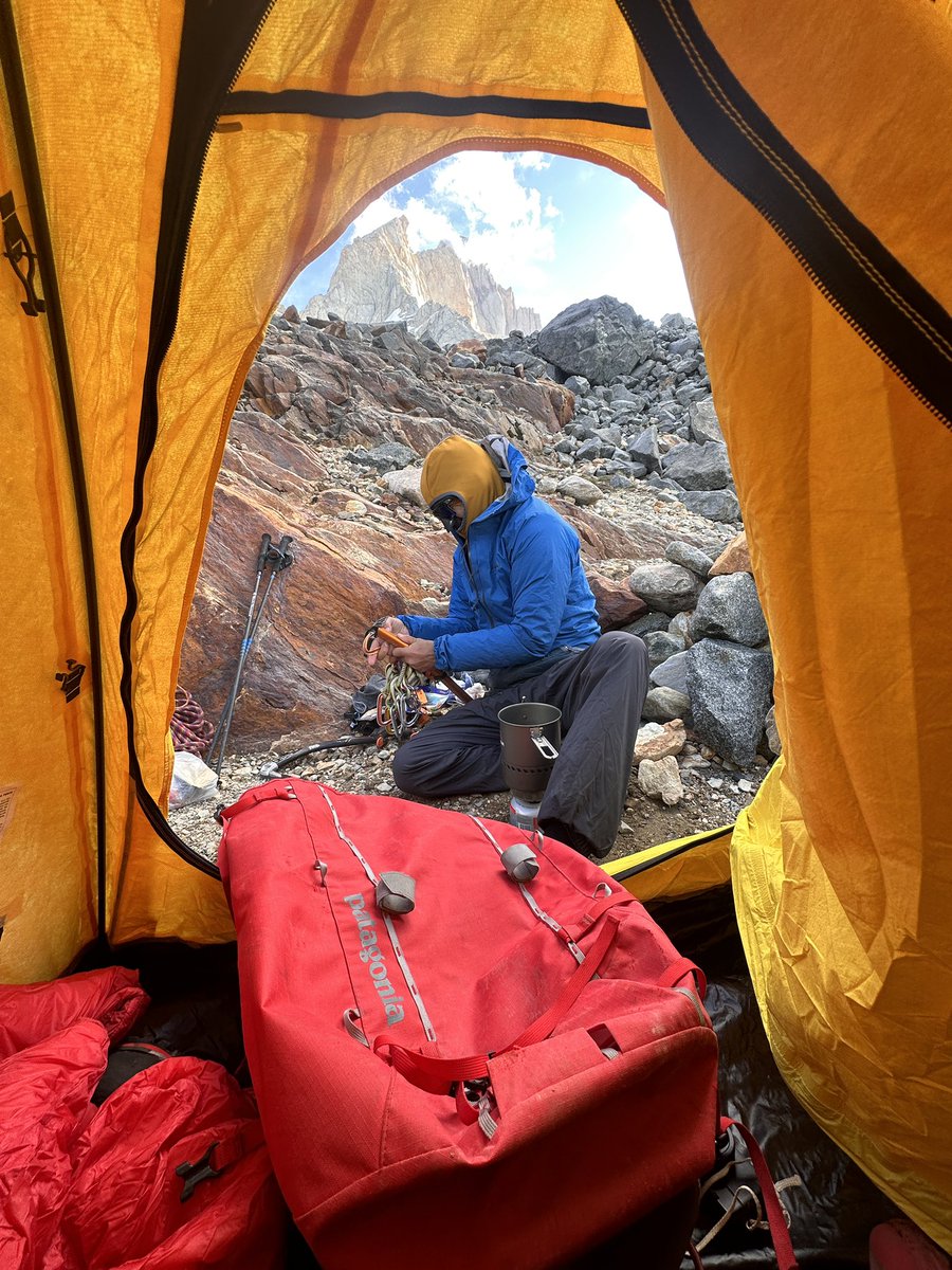 tylekki's tweet image. Back from the mountains, here is a few photos from inside my tent this past week in Patagonia.