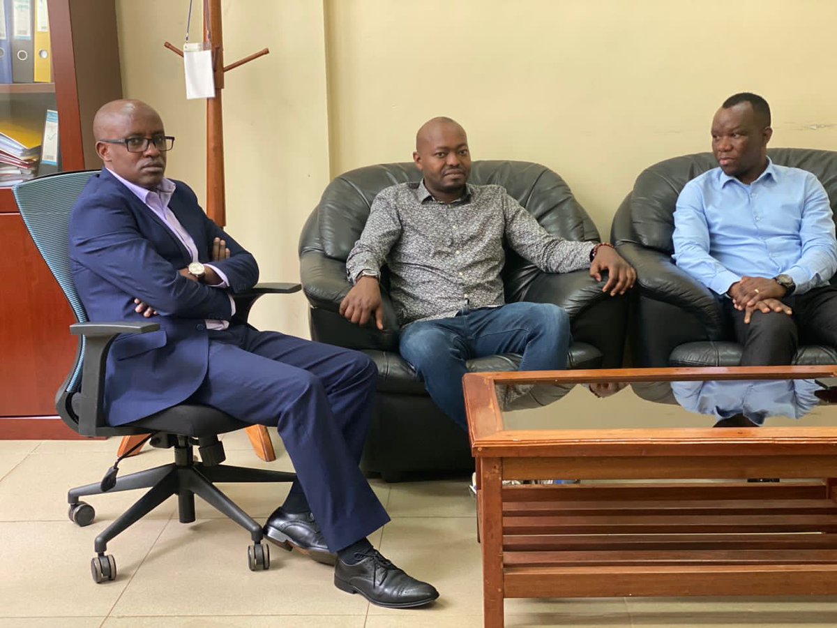 Kigali_College's tweet photo. Today, on 3rd January 2024, the Management of @IPRCKigali  bids farewell to Mr. Nkundanyirazo Merci Cesar , a diaspora professional living in Belgium.
The management appreciated his great contribution in the implementation of the 'Diaspora Engagement in TVET Sector' project... https://t.co/KB0HiekdUx