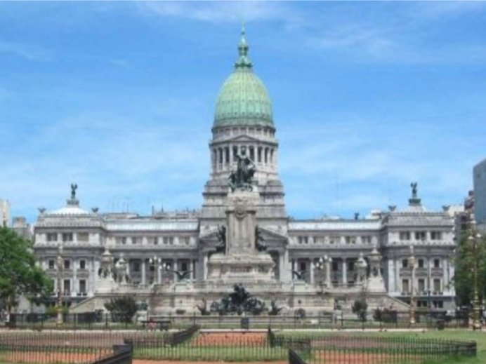 Inicio campaña para que los Sres <a href="/DiputadosAR/">Diputados Argentina</a> y <a href="/SenadoArgentina/">Senado Argentina</a> , empaticen con el sufrimiento del pueblo y se reduzcan sus dietas.

Quien me acompaña?