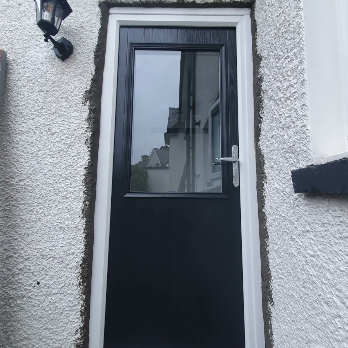 Altra Glass (@altraglass) on Twitter photo Before and After. Installing Anthracite Grey Composite Door <a href="/DistinctionDrs/">DISTINCTION DOORS</a> what a big transformation 😍 #Composite #Doors #NorthWales🏴 Before and After. Installing Anthracite Grey Composite Door <a href="/DistinctionDrs/">DISTINCTION DOORS</a> what a big transformation 😍 #Composite #Doors #NorthWales🏴