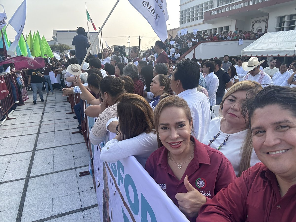 ___mariotorres's tweet photo. #RocioNahle #AmorPorVeracruz https://t.co/eBfa8Lec6o