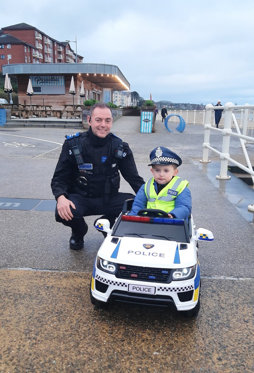 Today, whilst on patrol, in Colwyn Bay, PCSO Mark Williams (pictured) and PCSO Bennion came across a potential recruit for the future Albi Holland. 

Well done Albi, keep up the good work.