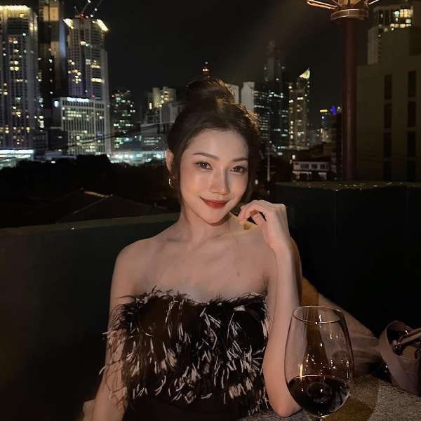 ku11betcommm's tweet photo. Dealer : XIA
829 : người theo dõi
3 vòng : 33D/25/35
Chiều cao : 169 cm
Cân nặng : 46 kg
Status : Yêu đời yêu cuộc sống
#mckubet #dealer #kubet11
#ku11 https://t.co/iRr8XcDl6f