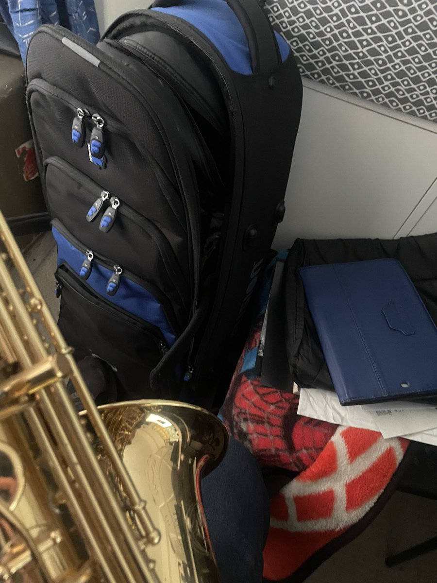 kenwhelan's tweet image. #100DaysOfPractice Day 3

I won’t be posting every day but I’m keeping up with the practice nonetheless.
Concentrating on tenor sax over past few days, working on overtones and long notes.