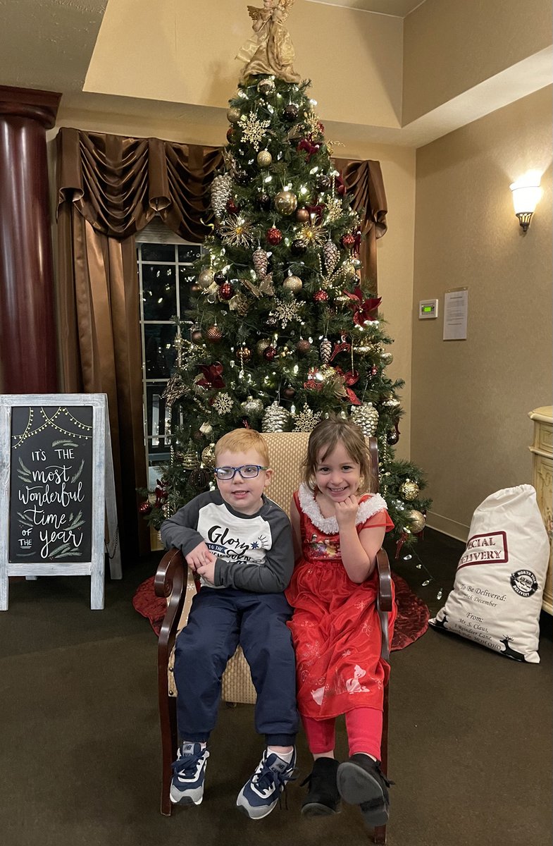 AvalonSpringsHC's tweet photo. Our Mingle + Jingle 2023 was a beautiful event to close out the 2023 calendar year! Thank you to our amazing staff and all of our wonderful family members for spending your evening with us. 🎄♥️ #TrilogyBFF #Holidays https://t.co/HCh7s5IMNI