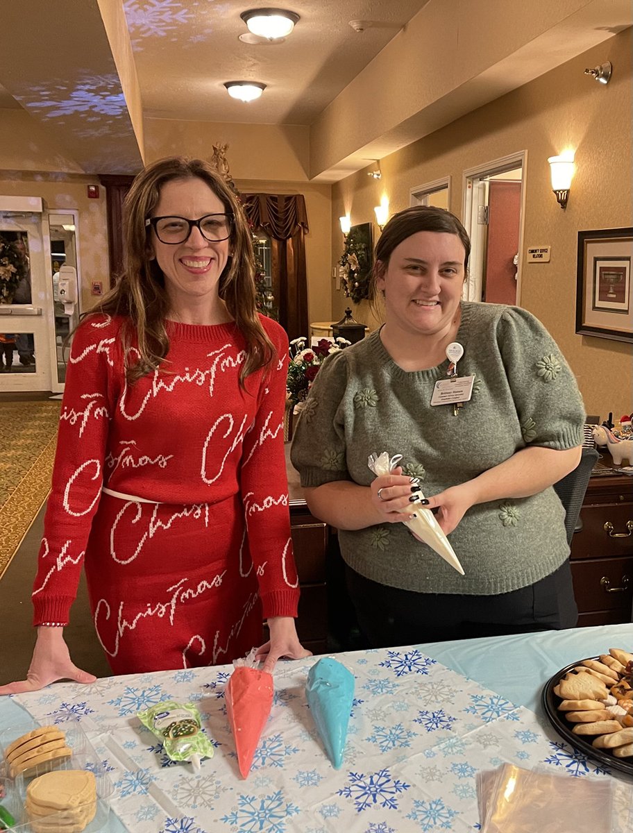 AvalonSpringsHC's tweet photo. Our Mingle + Jingle 2023 was a beautiful event to close out the 2023 calendar year! Thank you to our amazing staff and all of our wonderful family members for spending your evening with us. 🎄♥️ #TrilogyBFF #Holidays https://t.co/HCh7s5IMNI