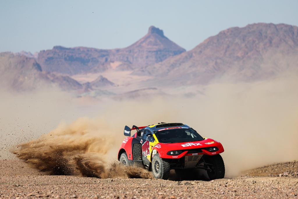 SebastienLoeb's tweet photo. Shakedown ✔️
The countdown is on ⏳

#BRX #DakarRally #W2RC #BFGoodrich #RedBull #SFR #RichardMille #Bardahl #Vulcanet #Bell https://t.co/he7eOEBbPk