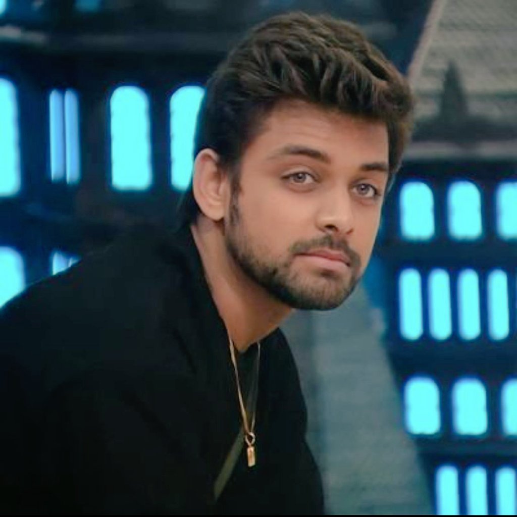 SimranAulakh26's tweet photo. Really don't know what's happening inside #BiggBoss17 but whatever I have seen on #instagram #SamarthJurel seems to be a nice guy❤️He's always smiling and joyful  and on the other hand #AbhishekhKumar he's trying his level best to copy ex contents🥴
He's aggressive and abusive https://t.co/4AEhvcOsIE